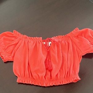 Super cute crop top✨